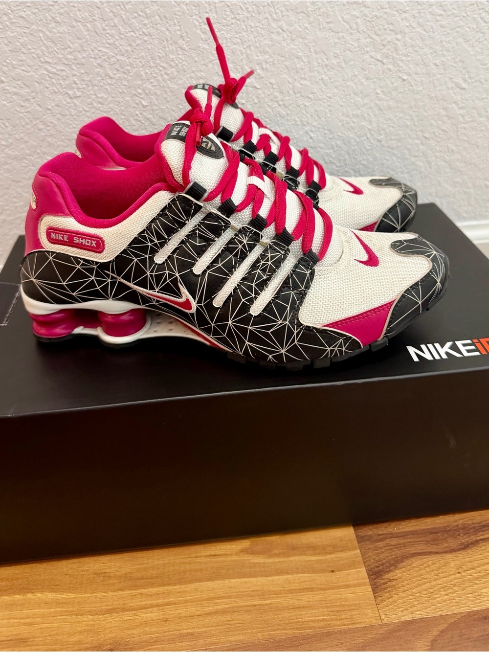 Nike Shox NZ- NIKEiD - Bright Pink, Black & White geometric design